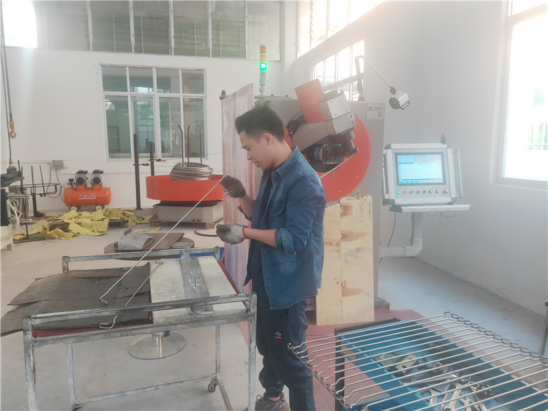 6.0mm衛浴掛件找哪家全自動鋼絲折彎機做？